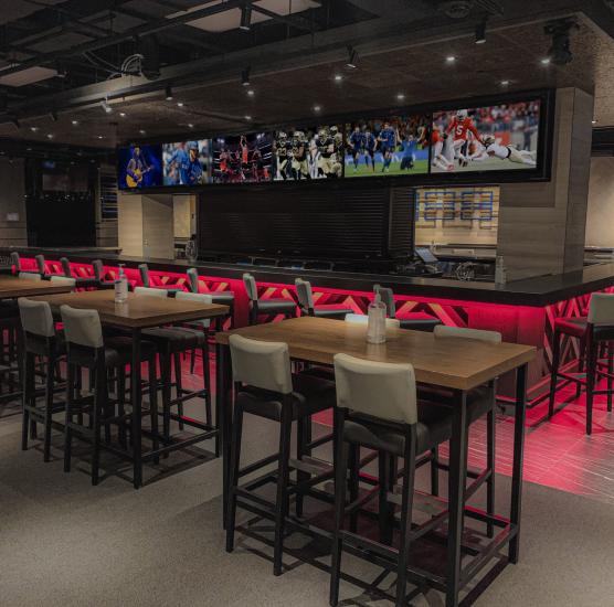 TGI Fridays - Wyndham Grand Fallsview Hotel